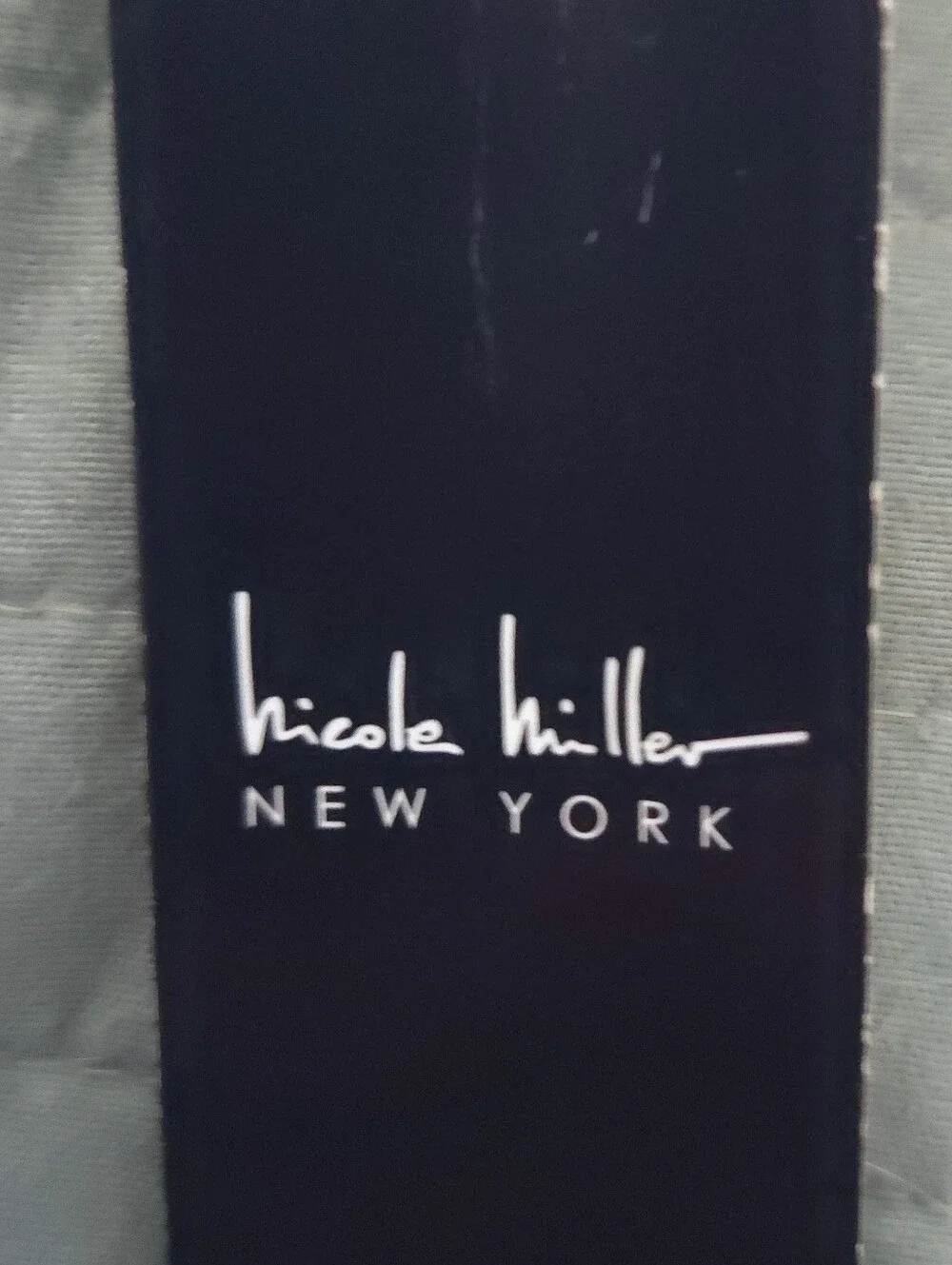 NWT Nicole Miller New York Beige Snake Skin Zip Wallet